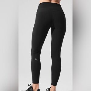 ALOsoft High Waist 7/8 Highlight Leggings. Size XXS.